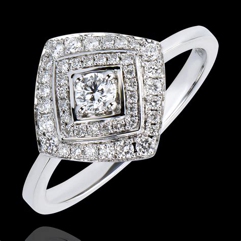 bague de diamant.